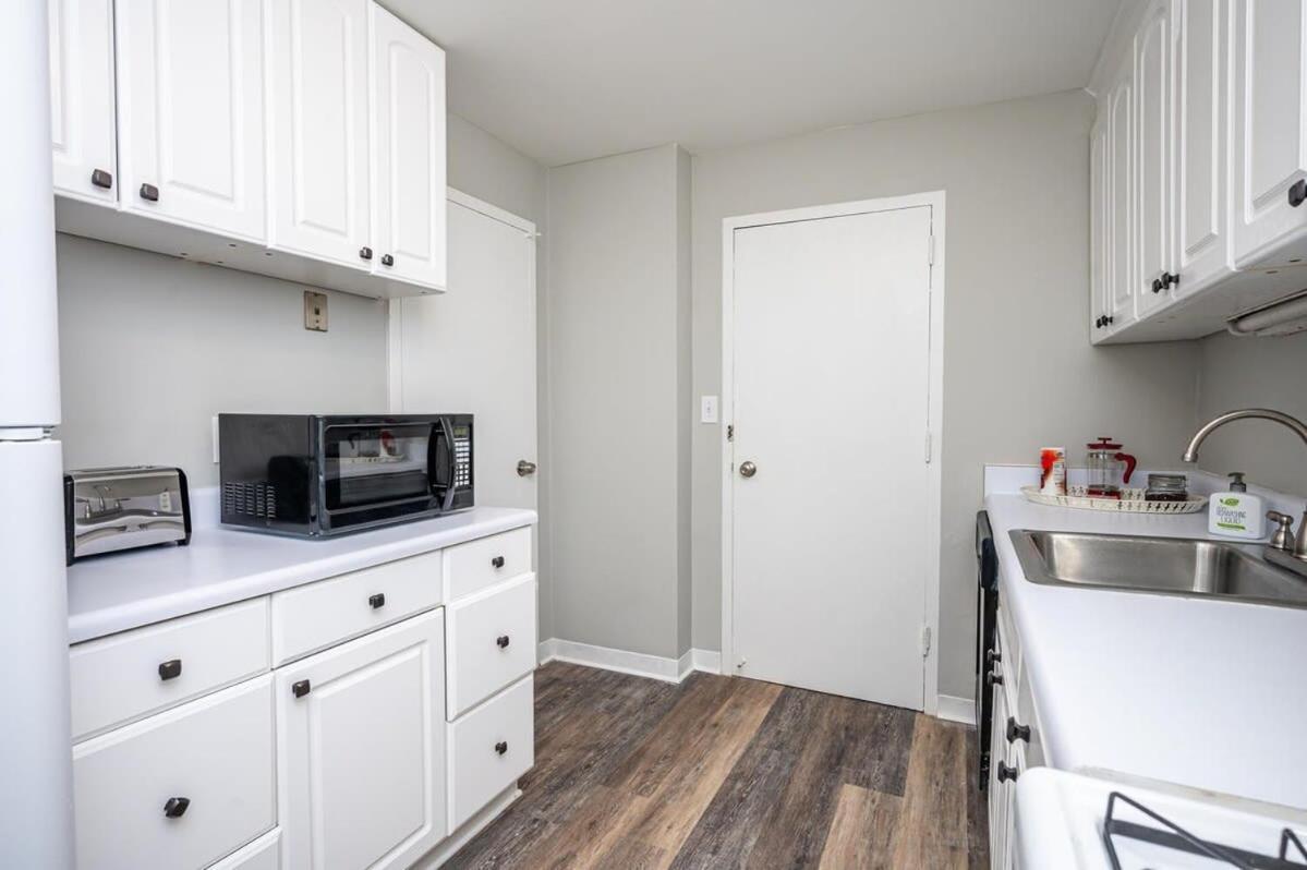 Ferienhaus Downtown! High Rise! Onsite Parking! Lm1402 *